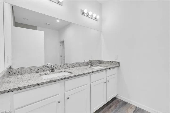 422 Ne 20th Ter, Cape Coral, Florida 33909