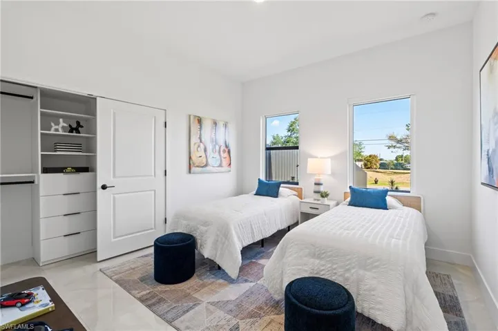 1212 Ne 7th Ave, Cape Coral, Florida 33909