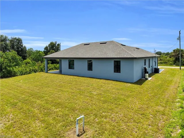 2714 63rd St W, Lehigh Acres, Florida 33971