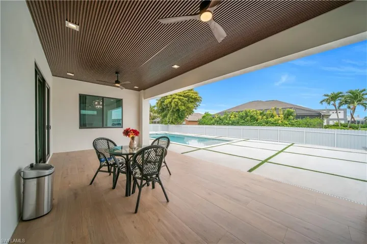 2726 Sw 38th St, Cape Coral, Florida 33914