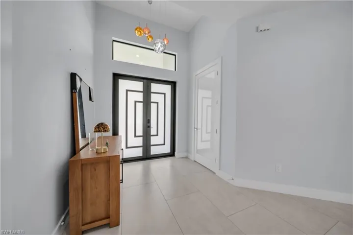 2726 Sw 38th St, Cape Coral, Florida 33914