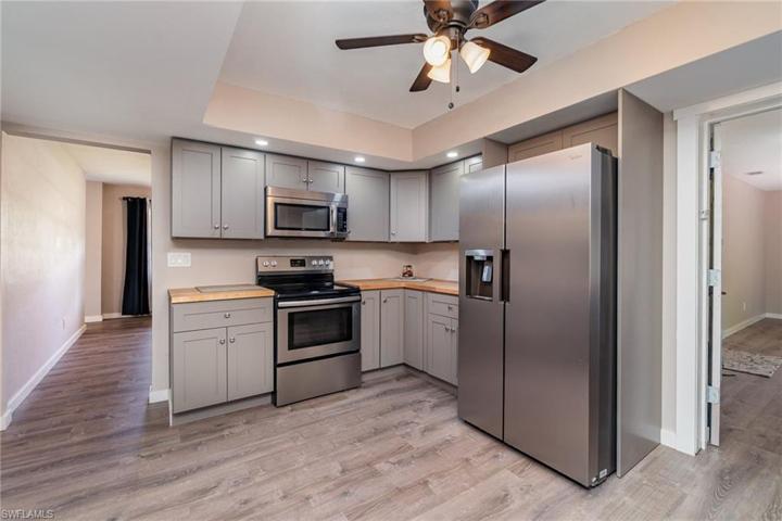 16941  Tarpon  WAY, North Fort Myers, FL 33917