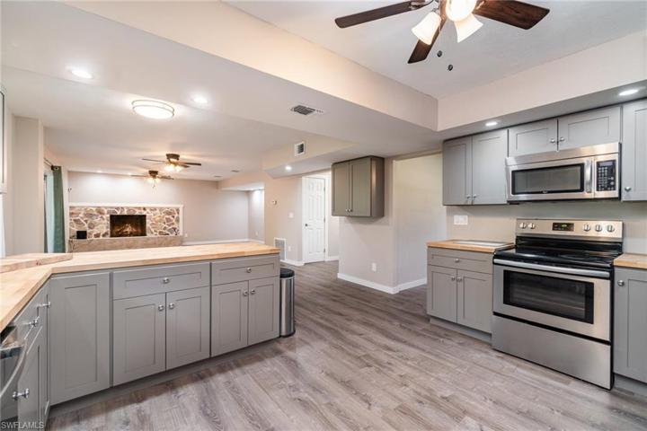 16941  Tarpon  WAY, North Fort Myers, FL 33917