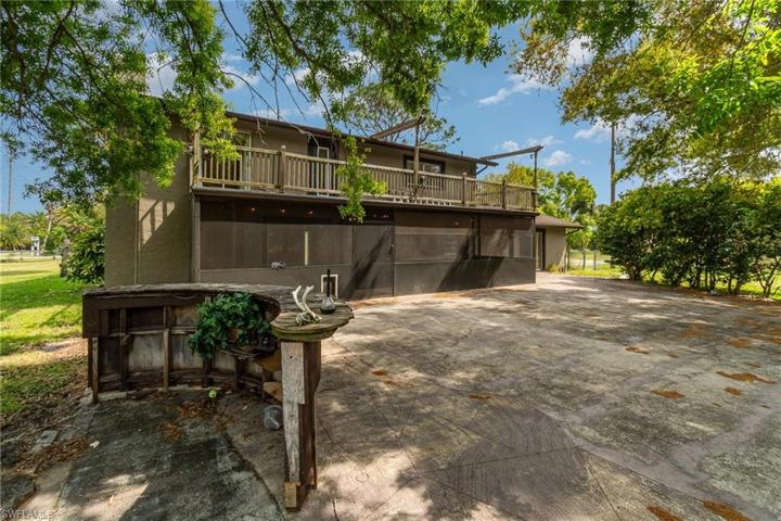 16941  Tarpon  WAY, North Fort Myers, FL 33917