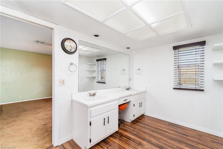 16941  Tarpon  WAY, North Fort Myers, FL 33917