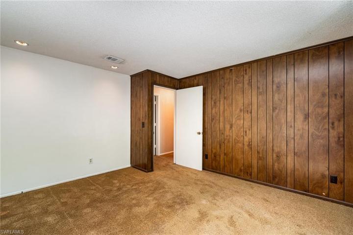 16941  Tarpon  WAY, North Fort Myers, FL 33917