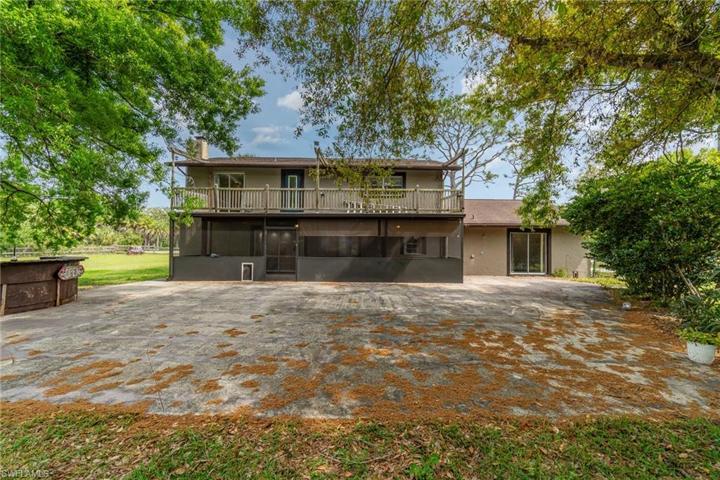 16941  Tarpon  WAY, North Fort Myers, FL 33917
