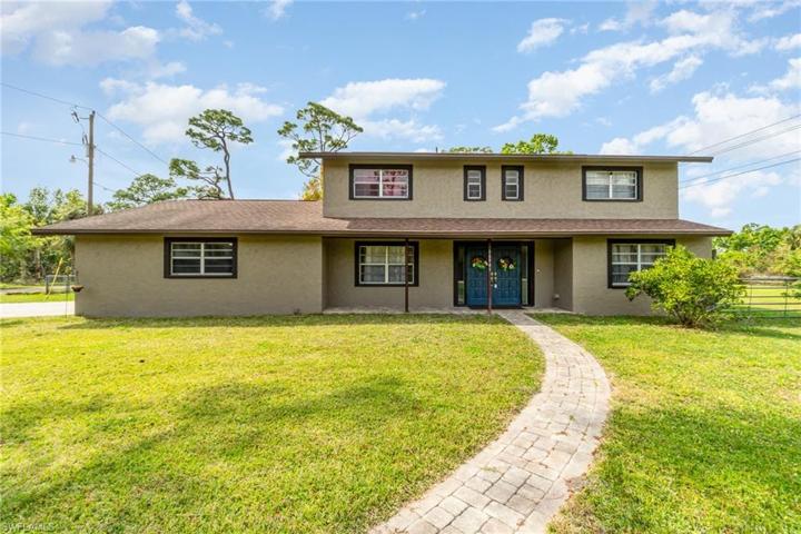 16941  Tarpon  WAY, North Fort Myers, FL 33917