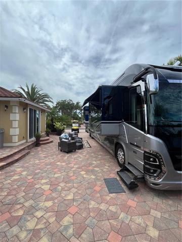 4597  Southern Breeze  DR, NAPLES, FL 34114