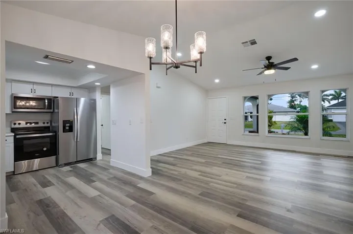 430 Se 21st St, Cape Coral Fl 33990
