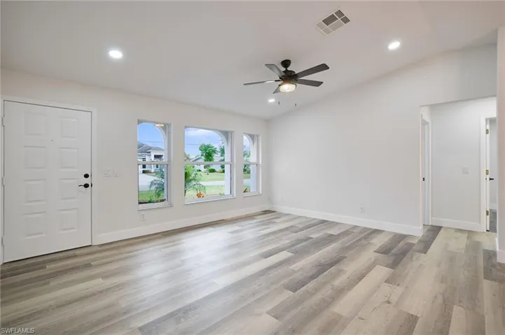 430 Se 21st St, Cape Coral Fl 33990