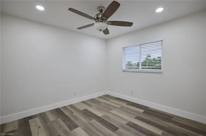 430 Se 21st St, Cape Coral Fl 33990