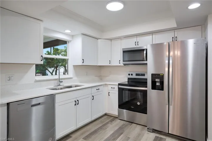 430 Se 21st St, Cape Coral Fl 33990