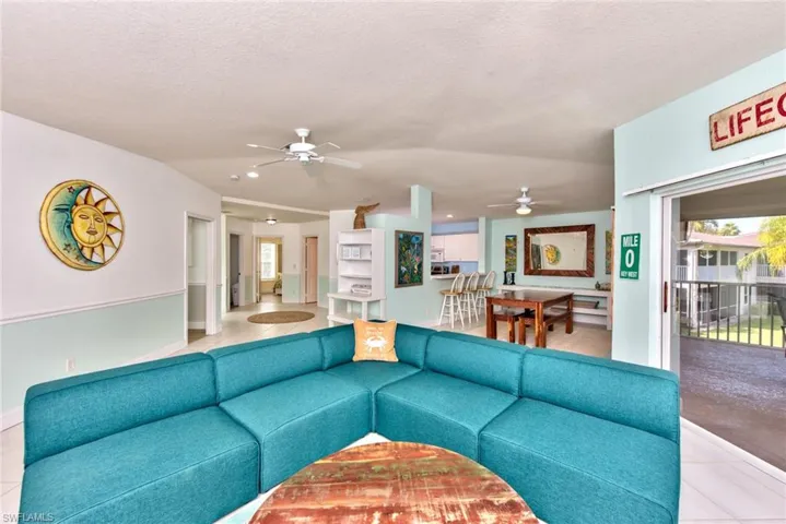 1100 Diamond Cir 1104, Naples, Florida 34110