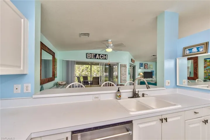 1100 Diamond Cir 1104, Naples, Florida 34110