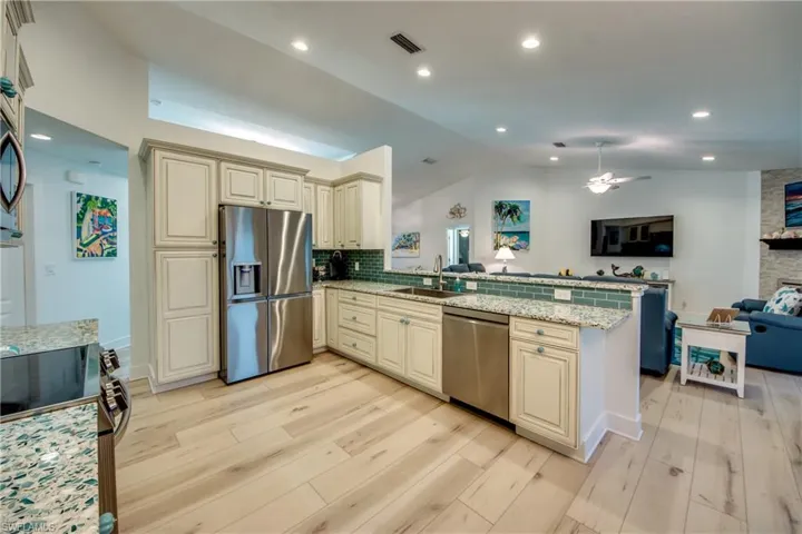 4924 SW 11th  CT, Cape Coral, FL 33914