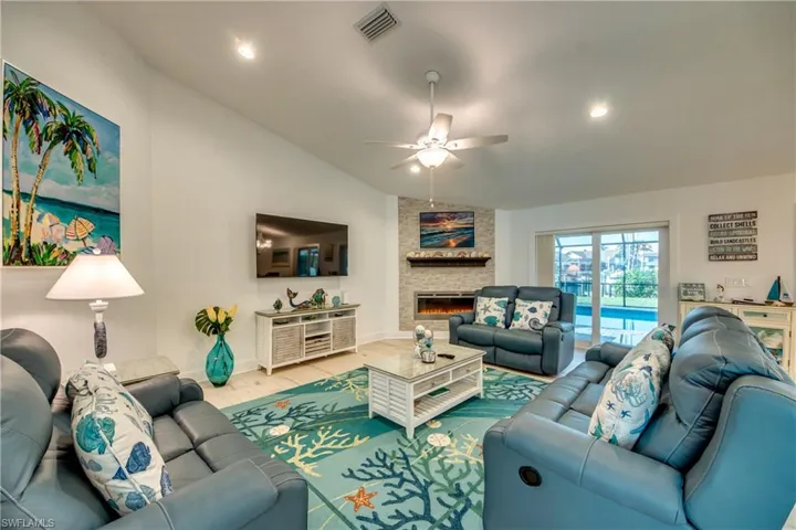 4924 Sw 11th Ct, Cape Coral, Florida 33914