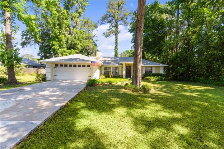 5881 SE 5881 SE 126TH  LN, Belleview, FL 34420