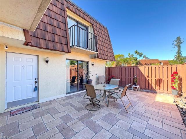 5213  Cedarbend  DR, Fort Myers, FL 33919