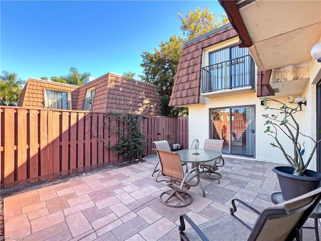 5213  Cedarbend  DR, Fort Myers, FL 33919