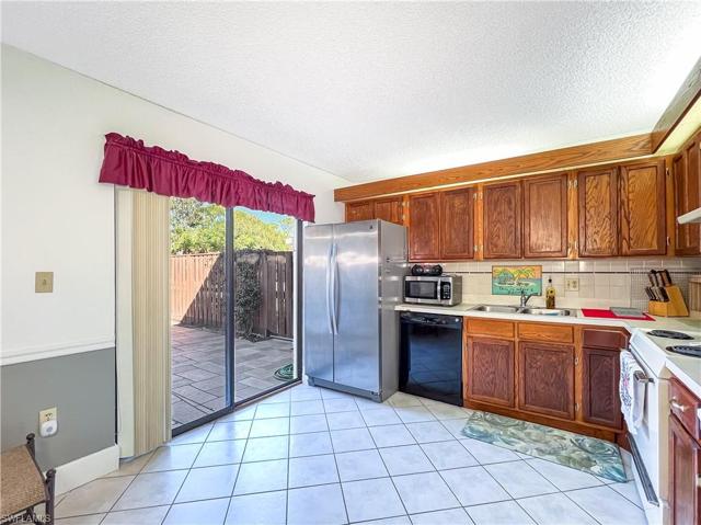 5213  Cedarbend  DR, Fort Myers, FL 33919