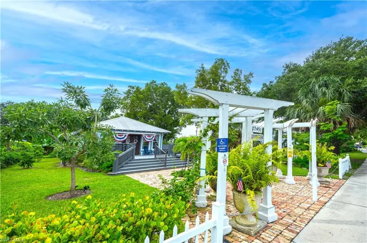 View of grassy yard featuring a gazebo Downtown Bonita