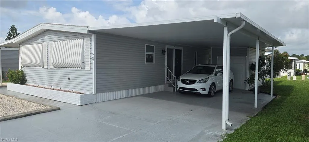547 Palmer Blvd, North Fort Myers, Florida 33903