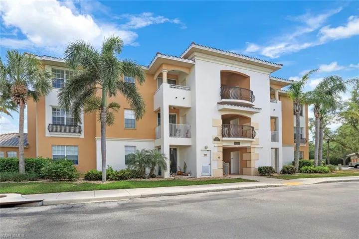 3940  Pomodoro  CIR, Cape Coral, FL 33909