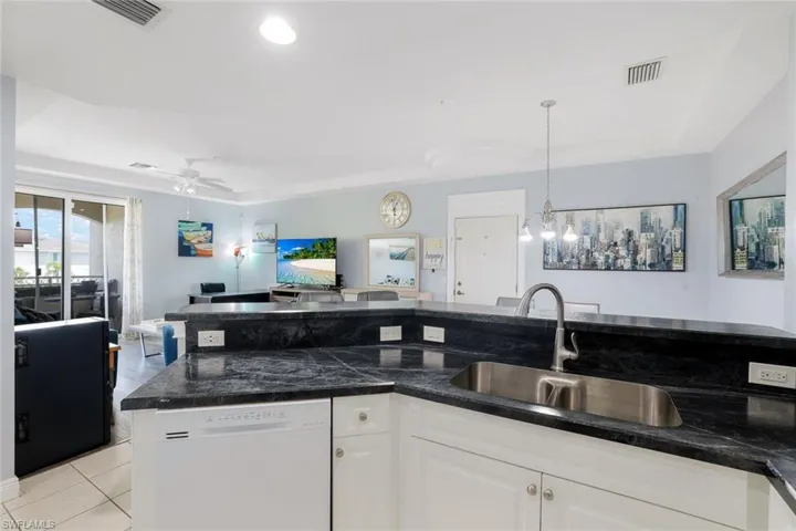 3940  Pomodoro  CIR, Cape Coral, FL 33909