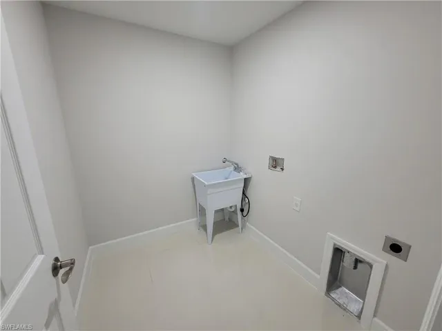 3208  30th W ST, Lehigh Acres, FL 33971