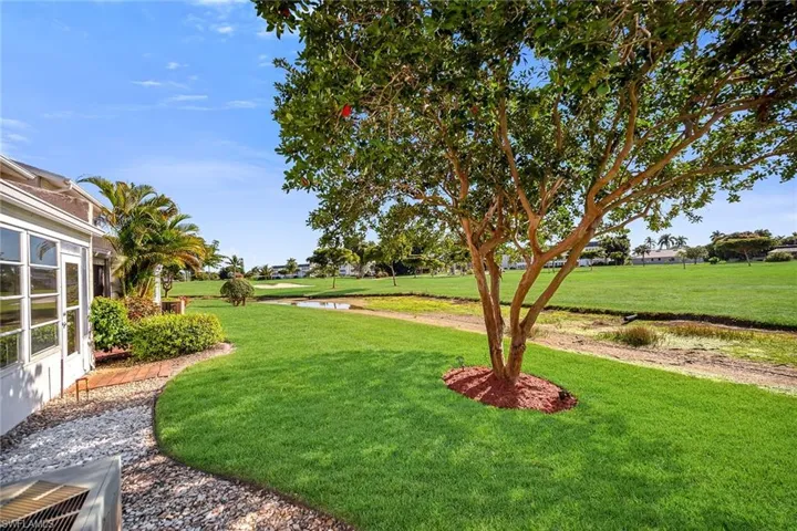 466 Bristle Cone Ln 34, Naples, Florida 34113
