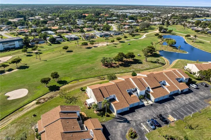 466 Bristle Cone Ln 34, Naples, Florida 34113