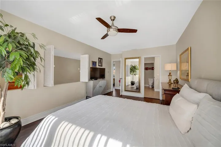 466 Bristle Cone Ln 34, Naples, Florida 34113
