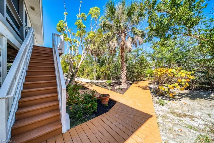 Deck stairs to Pool and Dock