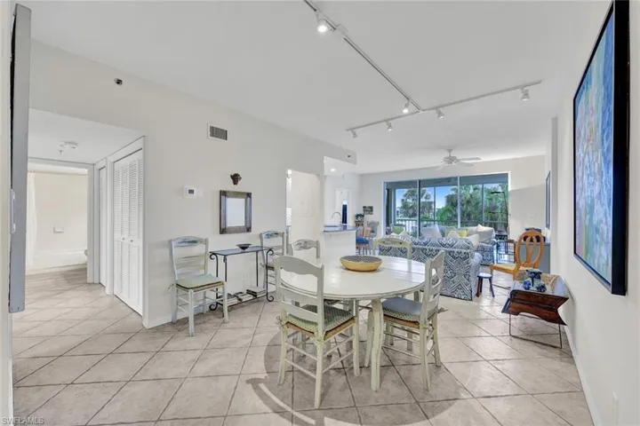 4130 Bayhead Dr 105, Bonita Springs, Florida 34134