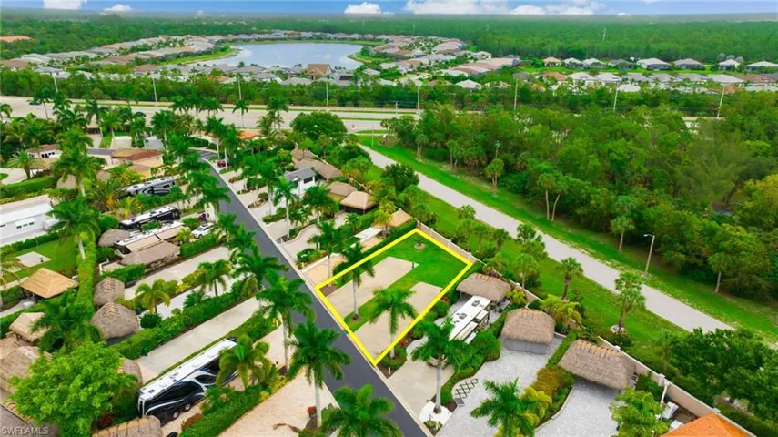 13559 Snook Cir, Naples, Florida 34114
