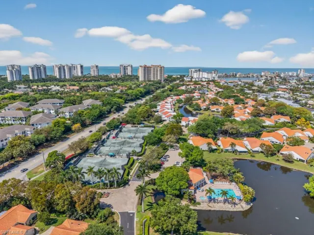 Beachwalk Community Pool and Clubhouse on the lake, Community Tennis Facility