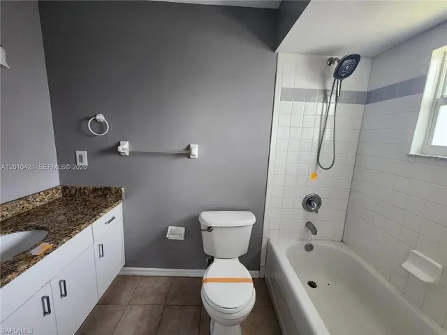 316 Ne 7th St, Cape Coral, Florida 33909