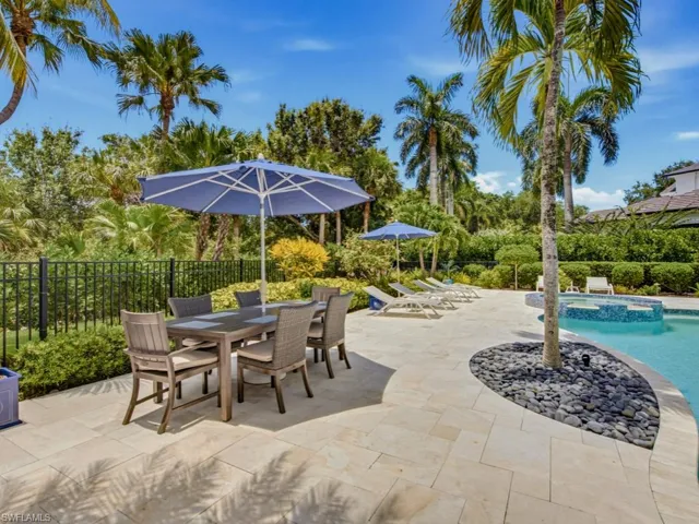 Dine al fresco by the pool