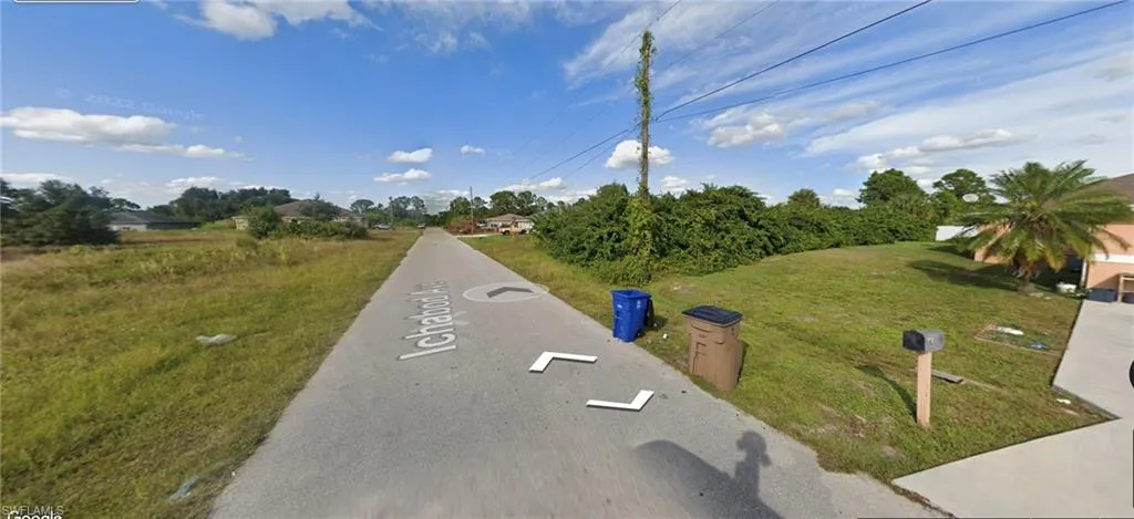 317-319 Ichabod AVE S, LEHIGH ACRES FL 33973