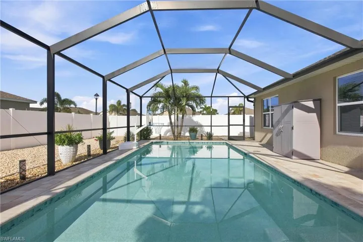 2708 Foralesca Ct, Cape Coral, Florida 33909