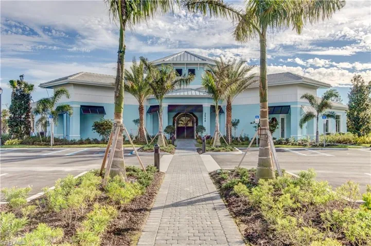 2708 Foralesca Ct, Cape Coral, Florida 33909