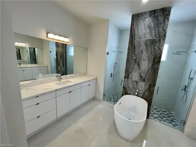 614  14th SE ST, Naples, FL 34117