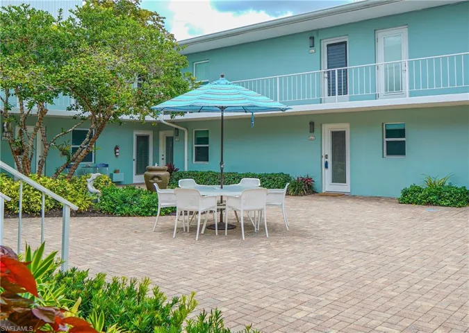 661 12th Ave S 661, Naples, Florida 34102