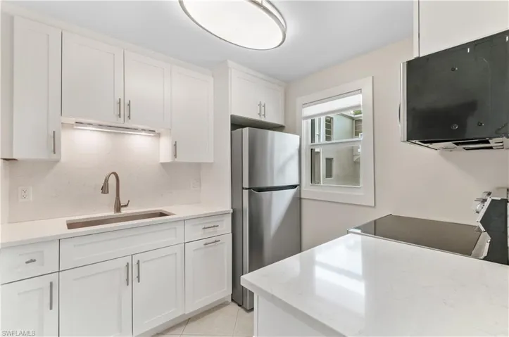 661 12th Ave S 661, Naples, Florida 34102