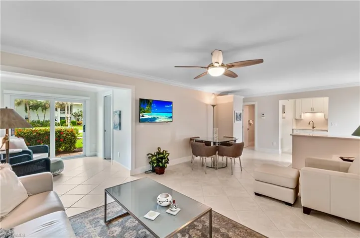 661 12th Ave S 661, Naples, Florida 34102