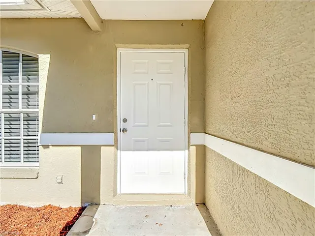 6117  Kramer  AVE, Fort Myers, FL 33905