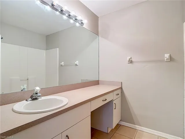6117  Kramer  AVE, Fort Myers, FL 33905