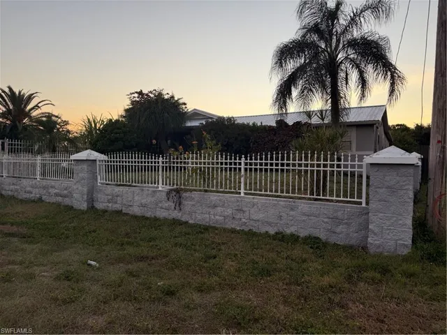 4702 Olive Ave S, Lehigh Acres, Florida 33976