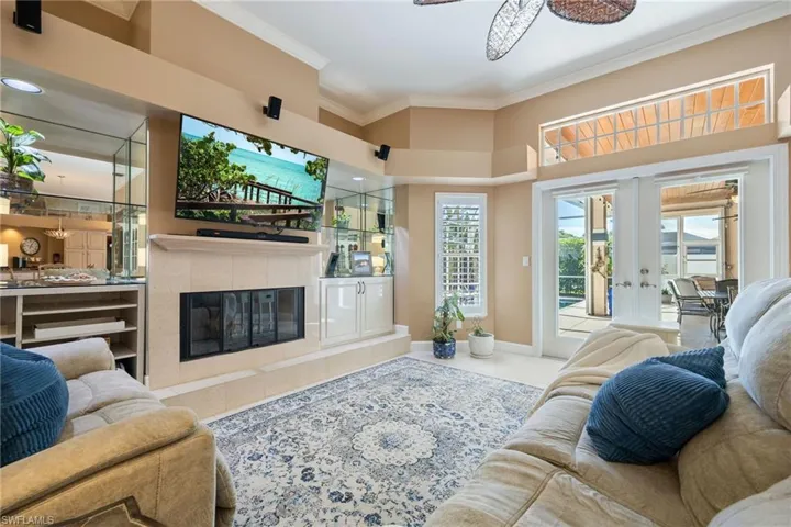 Cozy with Fireplace